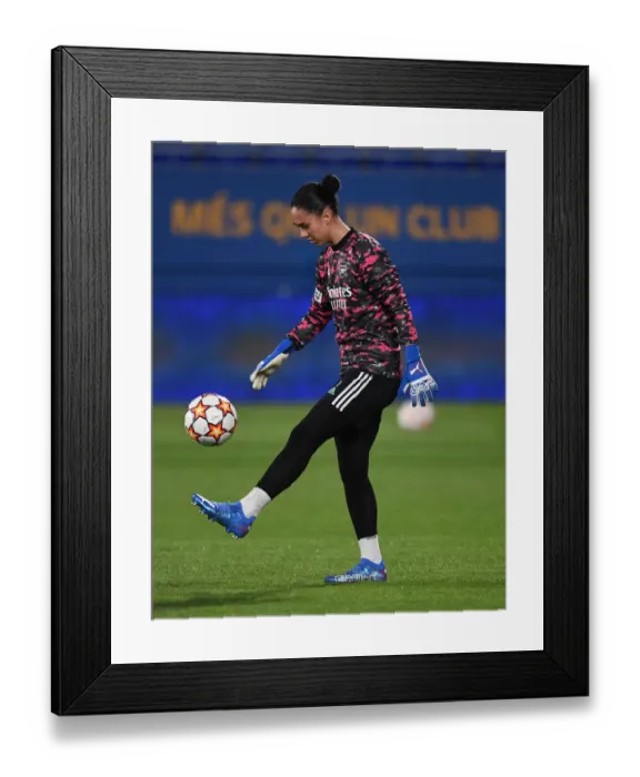 Framed Print : Arsenal WFC vs. FC Barcelona: A Battle in the UEFA Women's Champions League, Barcelona