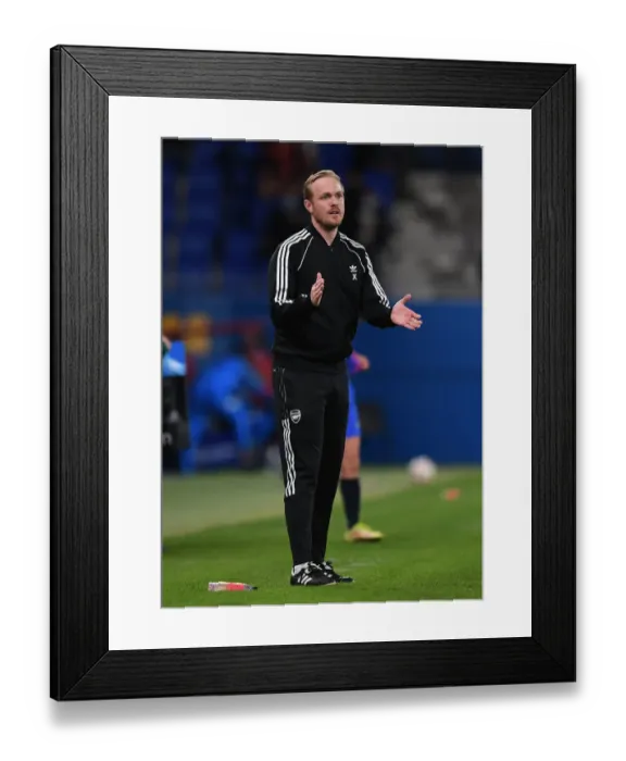 Framed Print : Arsenal Women Face Off Against Barcelona in UEFA Champions League Clash