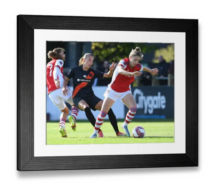 Framed Print : Arsenal Women vs Everton Women: Tense Battle in FA WSL as Miedema Faces Off Against Sevecke