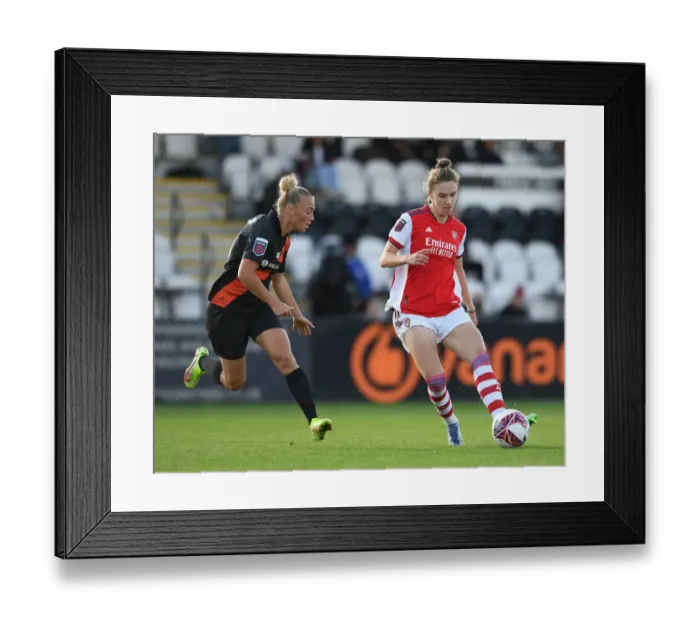 Framed Print : Arsenal Women vs Everton Women: Miedema Faces Off Against Bennison in FA WSL Clash