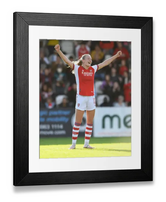 Framed Print : Arsenal Women's Super League Victory: Frida Maanum's Hat-Trick Against Everton