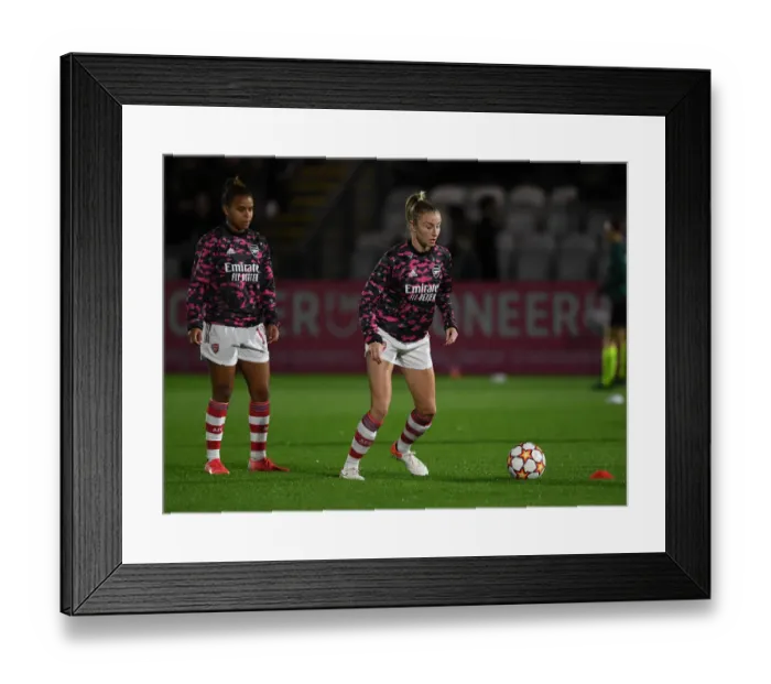 Framed Print : Arsenal Women vs. 1899 Hoffenheim: Battle in the UEFA Women's Champions League