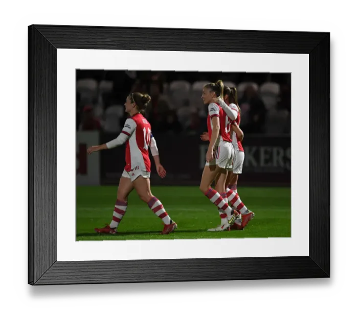 Framed Print : Arsenal's Leah Williamson Scores Historic Fourth Goal in Champions League Victory over Hoffenheim