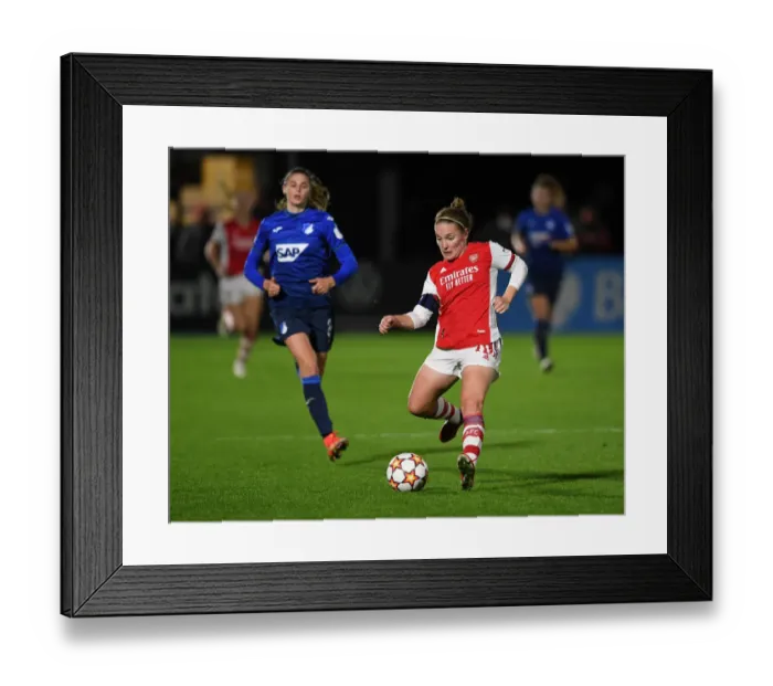 Framed Print : Arsenal Women vs. 1899 Hoffenheim: A UEFA Women's Champions League Battle