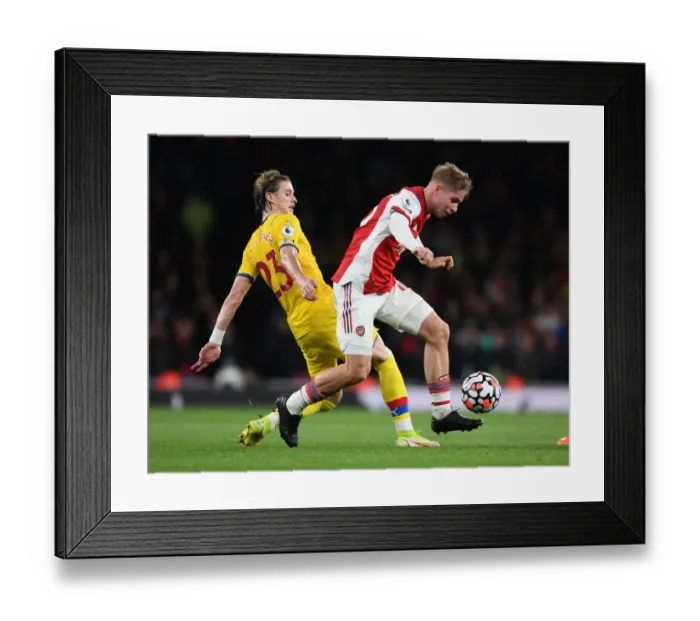 Framed Print : Arsenal vs. Crystal Palace: Emile Smith Rowe Faces Off Against Connor Gallagher in Premier League Clash