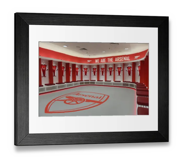 Framed Print : Arsenal FC: Unity Before Battle - Arsenal vs Crystal Palace (2021-22 Premier League) Pre-Match Huddle