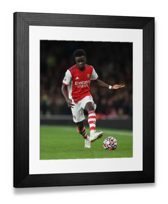 Framed Print : Arsenal's Bukayo Saka in Action: Premier League 2021-22 - Arsenal vs Crystal Palace Framed Print : Arsenal's Bukayo Saka in Action: Premier League 2021-22 - Arsenal vs Crystal Palace