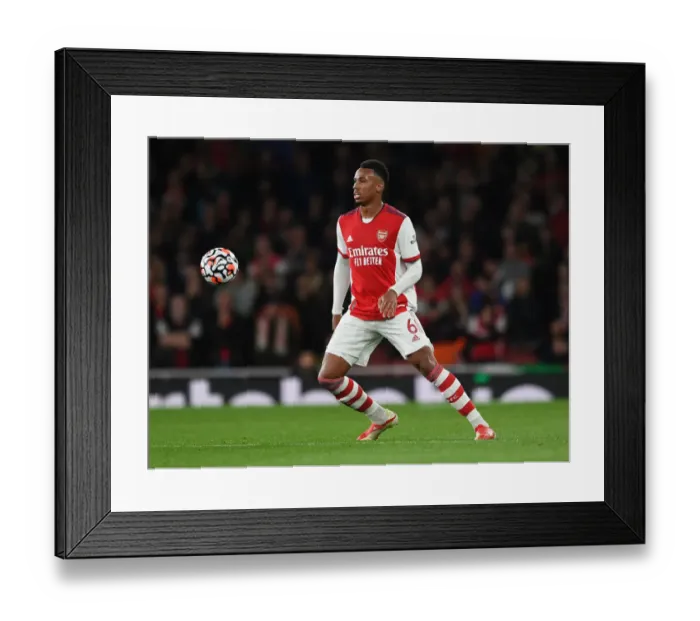 Framed Print : Arsenal's Gabriel Magalhaes in Action against Crystal Palace (2021-22 Premier League) Framed Print : Arsenal's Gabriel Magalhaes in Action against Crystal Palace (2021-22 Premier League)