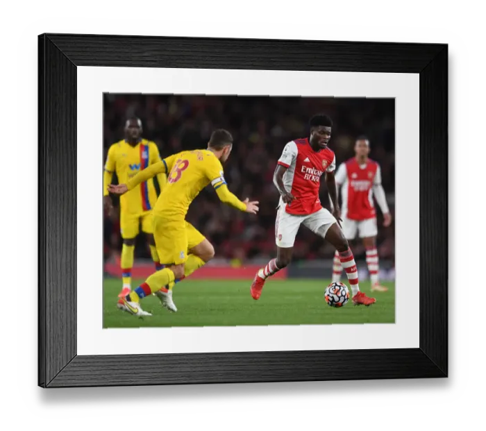 Framed Print : Arsenal's Thomas Partey Faces Off Against Crystal Palace's James McArthur in Premier League Clash Framed Print : Arsenal's Thomas Partey Faces Off Against Crystal Palace's James McArthur in Premier League Clash