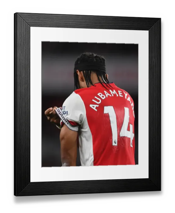 Framed Print : Arsenal's Aubameyang Scores Brace: Arsenal 3-0 Crystal Palace (2021-22) Framed Print : Arsenal's Aubameyang Scores Brace: Arsenal 3-0 Crystal Palace (2021-22)