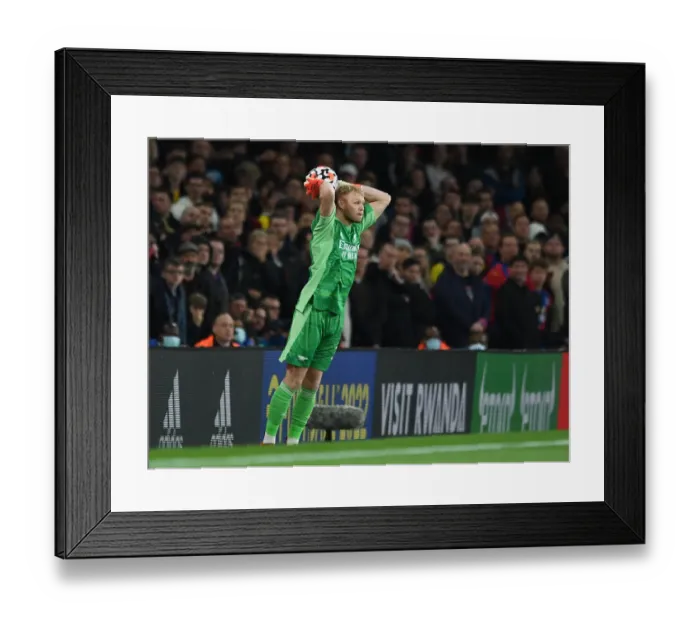 Framed Print : Arsenal vs Crystal Palace: Aaron Ramsdale Throws In at Emirates Stadium (2021-22)
