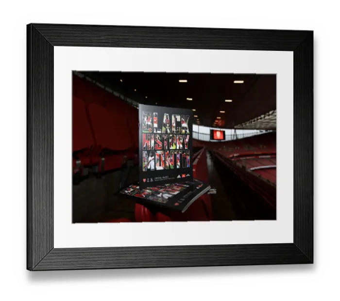 Framed Print : Arsenal vs Crystal Palace: Premier League Showdown at Emirates Stadium
