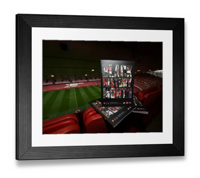 Framed Print : Arsenal vs. Crystal Palace: Premier League Clash at Emirates Stadium Framed Print : Arsenal vs. Crystal Palace: Premier League Clash at Emirates Stadium