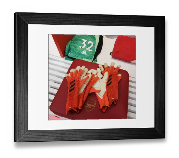 Framed Print : Arsenal Goalkeeper Aaron Ramsdale's Gear Up: Arsenal v Aston Villa, Premier League 2021-22 Framed Print : Arsenal Goalkeeper Aaron Ramsdale's Gear Up: Arsenal v Aston Villa, Premier League 2021-22