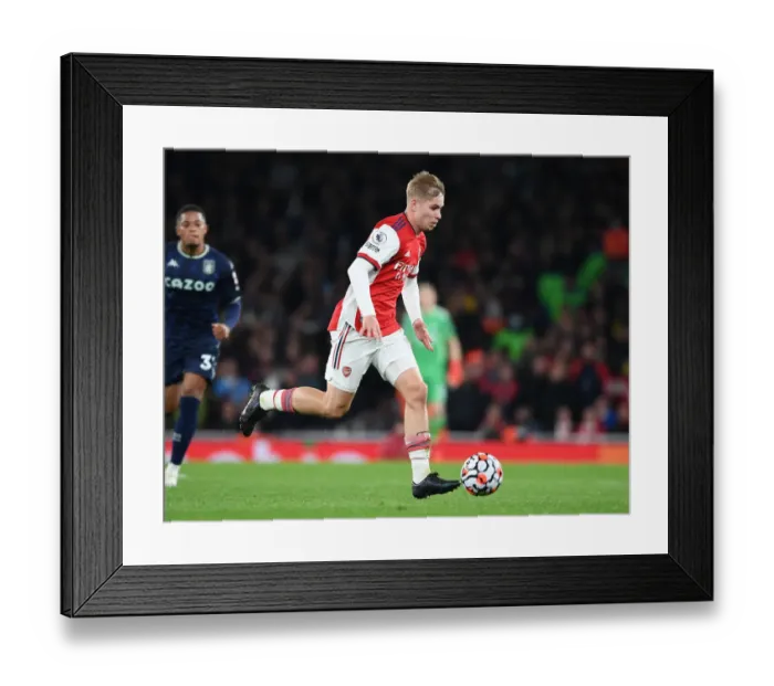 Framed Print : Arsenal's Emile Smith Rowe in Action against Aston Villa - Premier League 2021-22