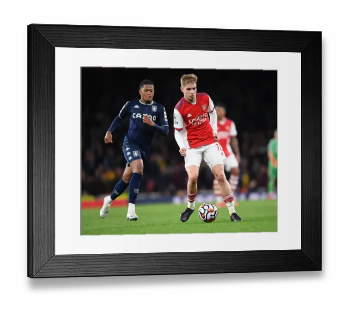 Framed Print : Emile Smith Rowe Shines: Arsenal's Dominant Win Against Aston Villa