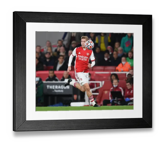 Framed Print : Emile Smith Rowe Shines: Arsenal's Triumph Over Aston Villa Framed Print : Emile Smith Rowe Shines: Arsenal's Triumph Over Aston Villa