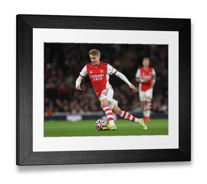 Framed Print : Martin Odegaard in Action: Arsenal vs Aston Villa, Premier League 2021-22