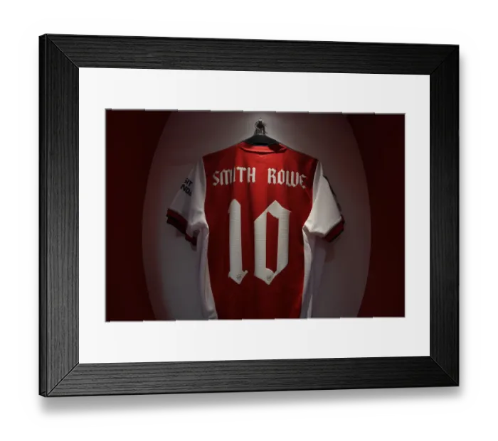 Framed Print : Arsenal's Emile Smith Rowe Prepares for Carabao Cup Showdown Against Leeds United Framed Print : Arsenal's Emile Smith Rowe Prepares for Carabao Cup Showdown Against Leeds United
