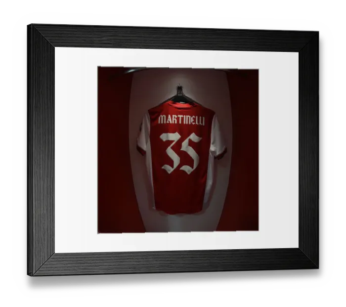 Framed Print : Arsenal's Gabriel Martinelli Readies for Carabao Cup Showdown Against Leeds United