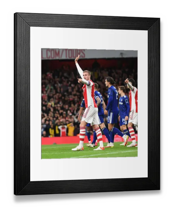 Framed Print : Arsenal vs Leeds United: Rob Holding's Appeal - Carabao Cup Round of 16