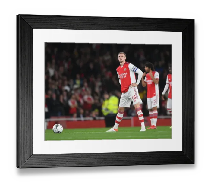 Framed Print : Arsenal vs Leeds United: Carabao Cup Showdown at Emirates Stadium