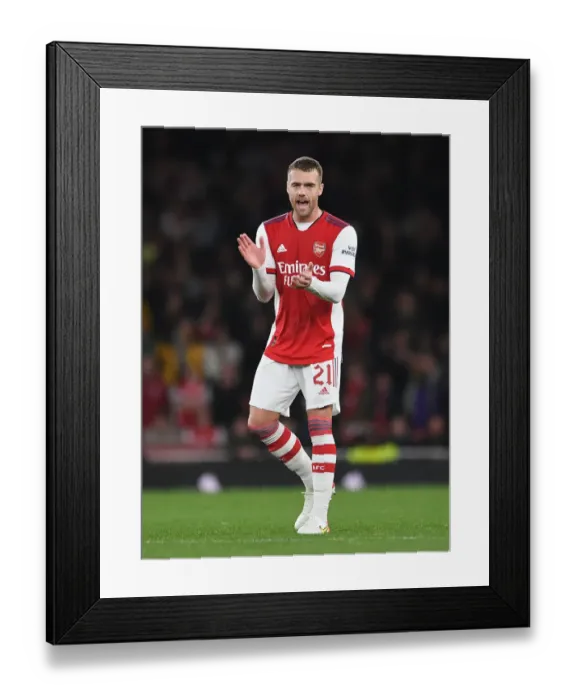 Framed Print : Arsenal vs Leeds United: Carabao Cup Showdown at Emirates Stadium