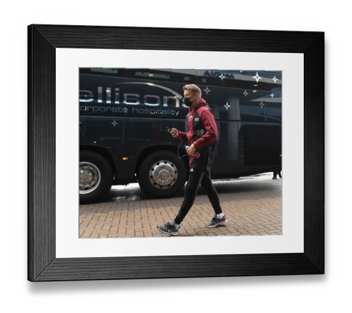 Framed Print : Arsenal's Martin Odegaard Gears Up for Leicester City Showdown in Premier League Framed Print : Arsenal's Martin Odegaard Gears Up for Leicester City Showdown in Premier League