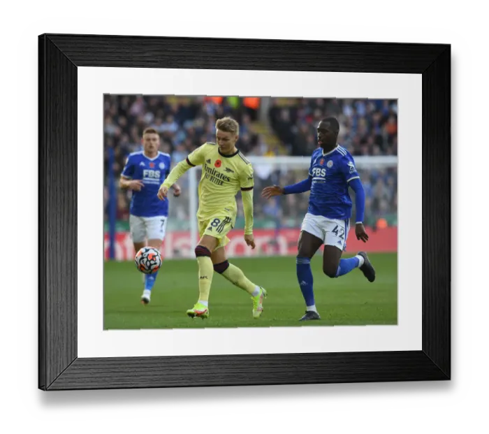 Framed Print : Martin Odegaard vs Boubakary Soumare: Clash of the Midfield Titans - Leicester City vs Arsenal, Premier League 2021-22