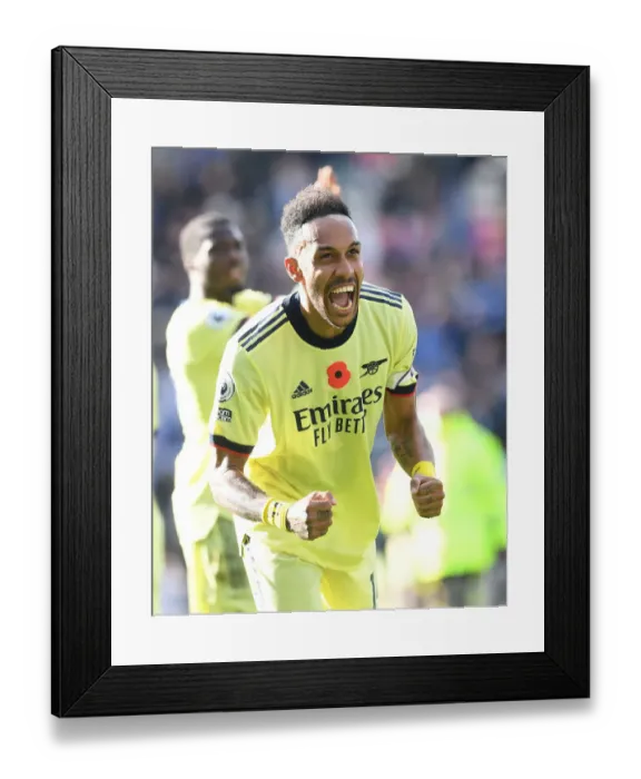 Framed Print : Aubameyang's Thriller: Arsenal's Winning Goal vs. Leicester City, Premier League 2021-22