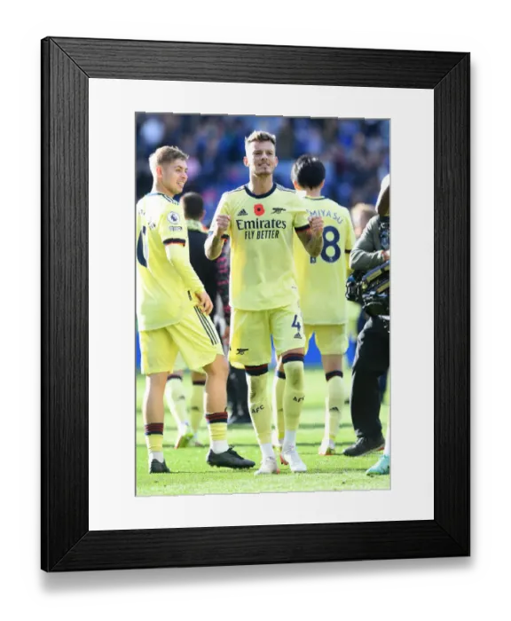 Framed Print : Arsenal's Ben White Celebrates Goal Against Leicester City in Premier League Showdown