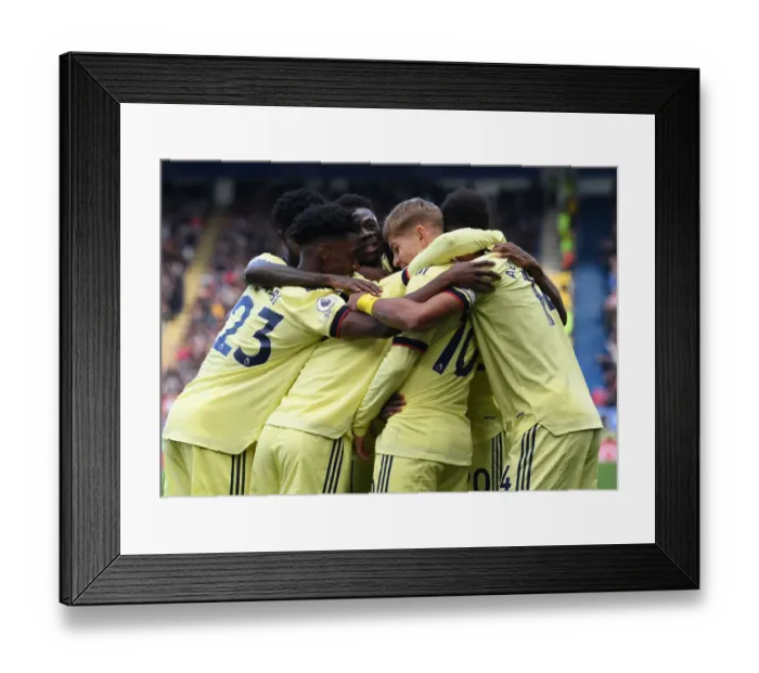 Framed Print : Emile Smith Rowe Scores Arsenal's Second Goal vs Leicester City (2021-22)