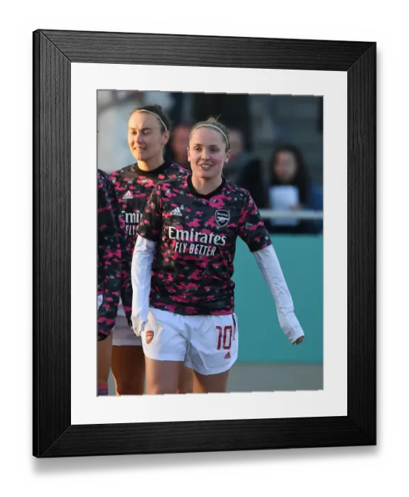 Framed Print : Arsenal Women vs Brighton & Hove Albion: FA Cup Semi-Final Battle