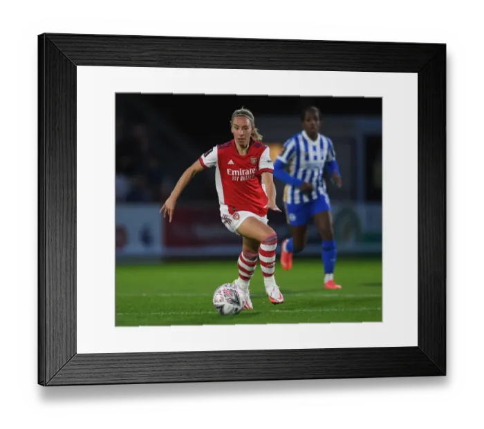 Framed Print : Arsenal Women vs Brighton & Hove Albion: FA Cup Semi-Final Battle