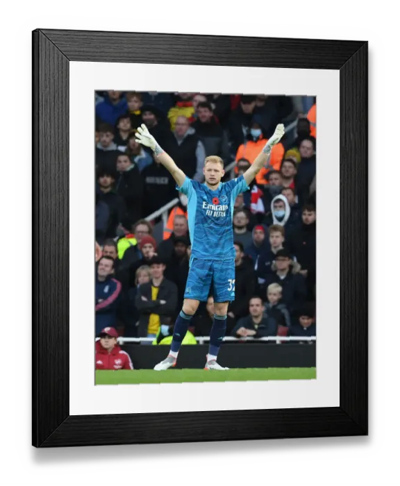 Framed Print : Arsenal's Aaron Ramsdale in Action: Arsenal vs. Watford (2021-22)