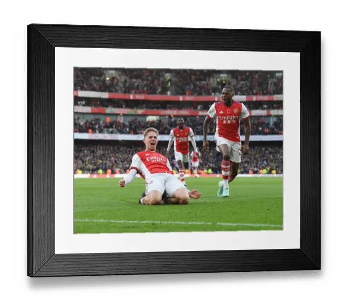 Framed Print : Arsenal's Emile Smith Rowe Scores, Celebrates with Nuno Tavares vs. Watford (Premier League 2021-22)