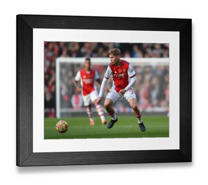 Framed Print : Arsenal's Emile Smith Rowe Shines in Premier League Clash Against Watford