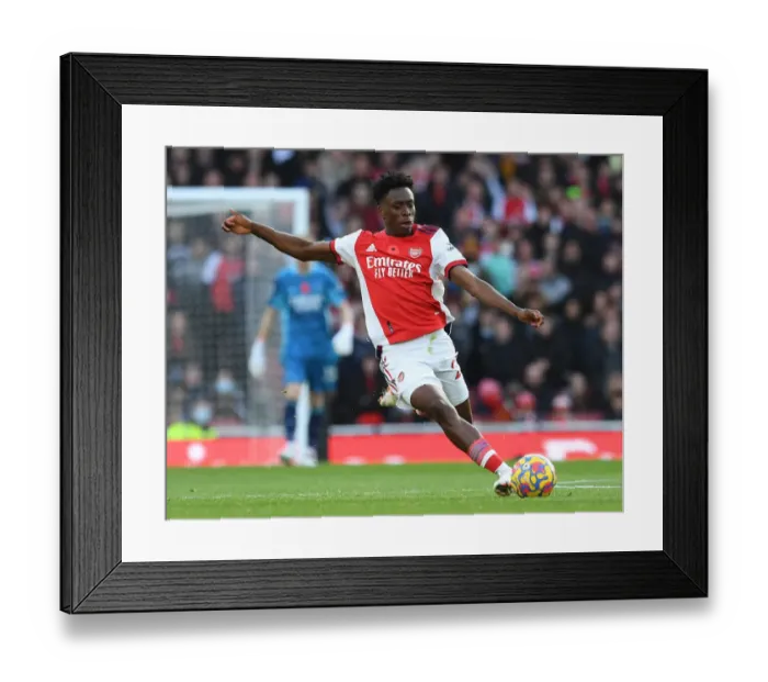 Framed Print : Arsenal's Albert Sambi Lokonga in Action against Watford in the Premier League (2021-22) Framed Print : Arsenal's Albert Sambi Lokonga in Action against Watford in the Premier League (2021-22)