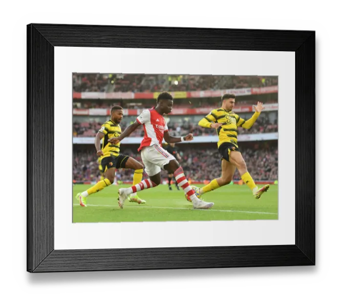 Framed Print : Arsenal's Bukayo Saka in Action: Arsenal vs. Watford (2021-22) Framed Print : Arsenal's Bukayo Saka in Action: Arsenal vs. Watford (2021-22)