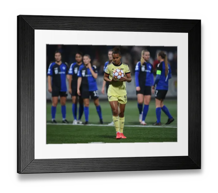 Framed Print : Arsenal's Nikita Parris Battles for Possession in UEFA Women's Champions League Match against HB Koge Framed Print : Arsenal's Nikita Parris Battles for Possession in UEFA Women's Champions League Match against HB Koge