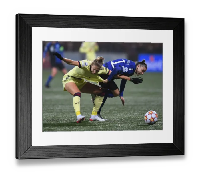 Framed Print : Miedema vs Jankovska: Clash in HB Koge vs Arsenal WFC UEFA Women's Champions League Match Framed Print : Miedema vs Jankovska: Clash in HB Koge vs Arsenal WFC UEFA Women's Champions League Match