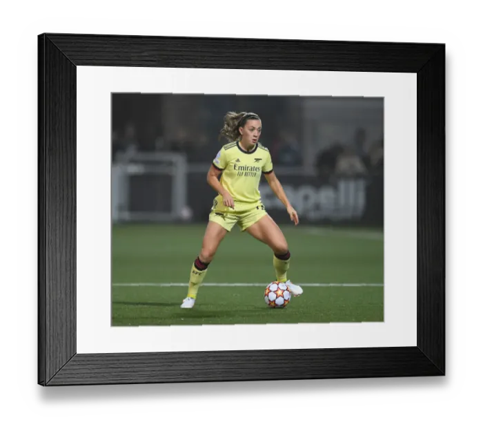 Framed Print : Arsenal WFC in Action against HB Koge in UEFA Women's Champions League Group Stage