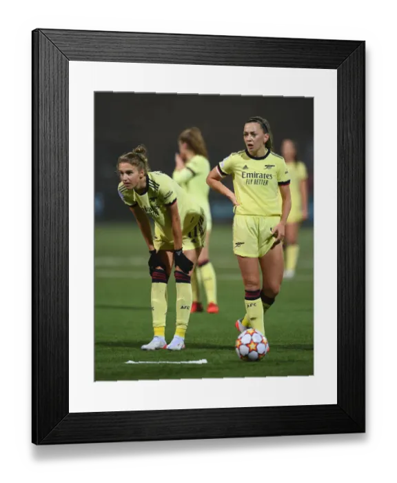 Framed Print : Arsenal Women Take on HB Koge in UEFA Champions League Clash: Miedema and McCabe Lead the Way
