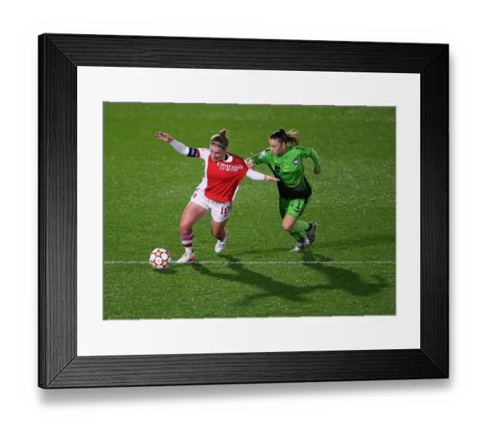 Framed Print : Arsenal Women vs. HB Koge: Battle in the UEFA Women's Champions League
