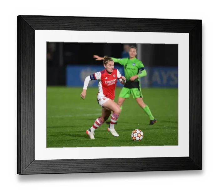 Framed Print : Arsenal's Kim Little in Action: Arsenal Women vs HB Koge, UEFA Women's Champions League Framed Print : Arsenal's Kim Little in Action: Arsenal Women vs HB Koge, UEFA Women's Champions League