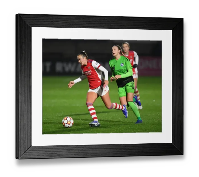 Framed Print : Arsenal Women vs. HB Koge: A UEFA Women's Champions League Battle at Meadow Park