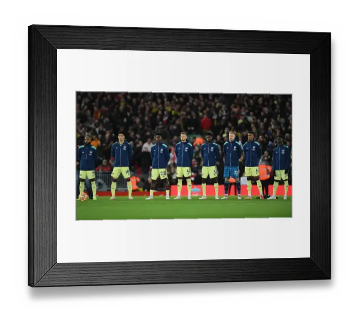 Framed Print : Arsenal Squad Before Liverpool Clash in Premier League 2021-22 Framed Print : Arsenal Squad Before Liverpool Clash in Premier League 2021-22