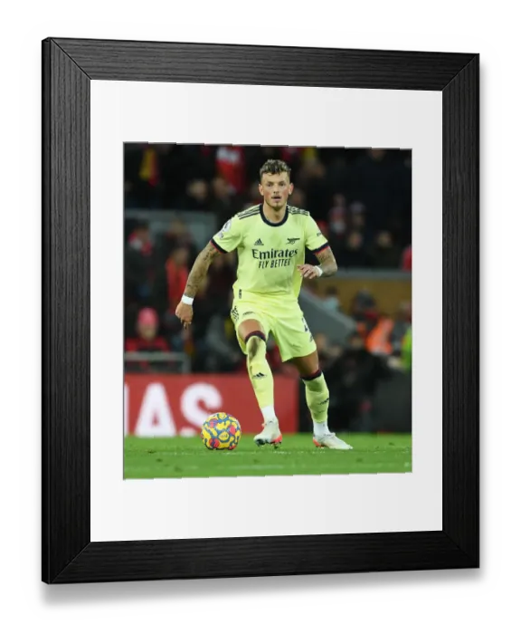 Framed Print : Arsenal's Ben White Faces Off Against Liverpool in Premier League Clash (2021-22) Framed Print : Arsenal's Ben White Faces Off Against Liverpool in Premier League Clash (2021-22)