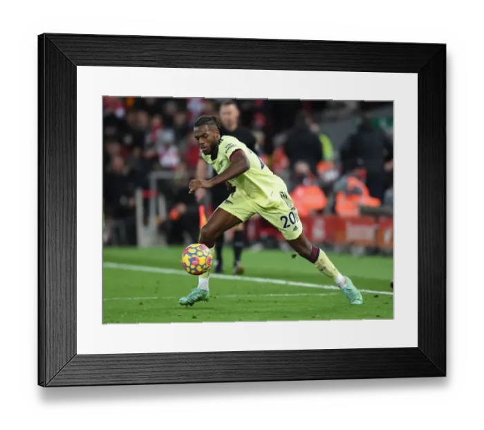 Framed Print : Nuno Tavares vs. Liverpool: Arsenal vs. Liverpool Clash in Premier League 2021-22 Framed Print : Nuno Tavares vs. Liverpool: Arsenal vs. Liverpool Clash in Premier League 2021-22