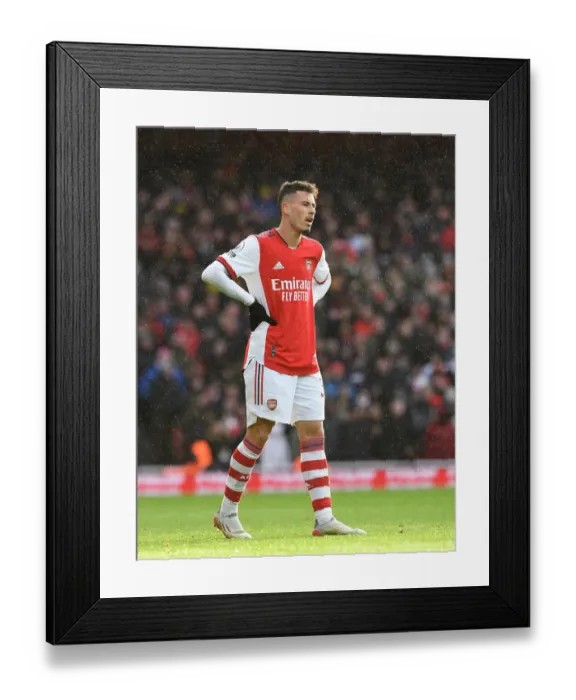 Framed Print : Martinelli's Star Performance: Arsenal's Triumph Over Newcastle United in the Premier League, 2021-22